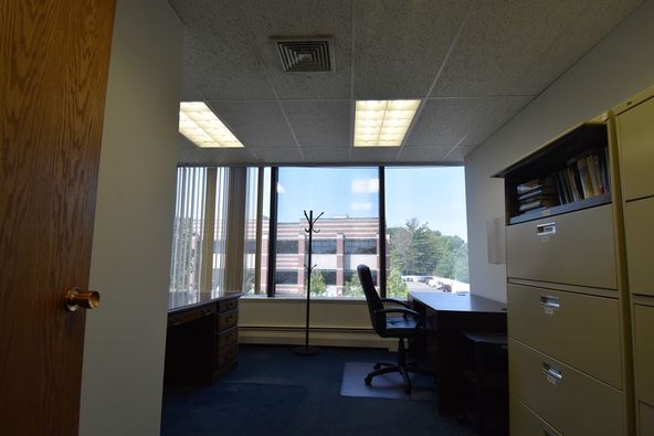 18 North Main Street, West Hartford, CT 06107